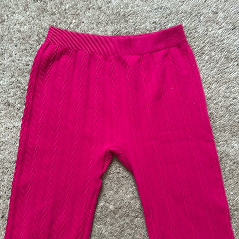 Selling these kids/teens leggings!